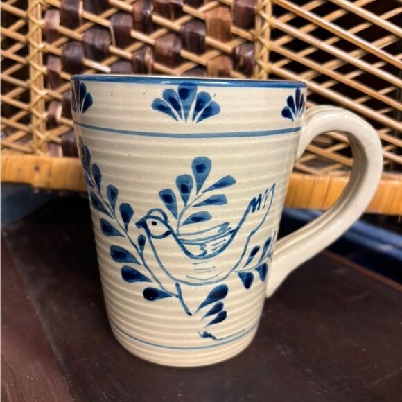 Cracker Barrel made from scratch STONEWARE coffee tea mug with bird figure - Picture 5 of 5